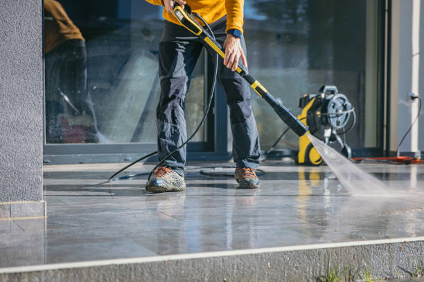 Best Fence Cleaning  in Lochmoor Waterway Estates, FL